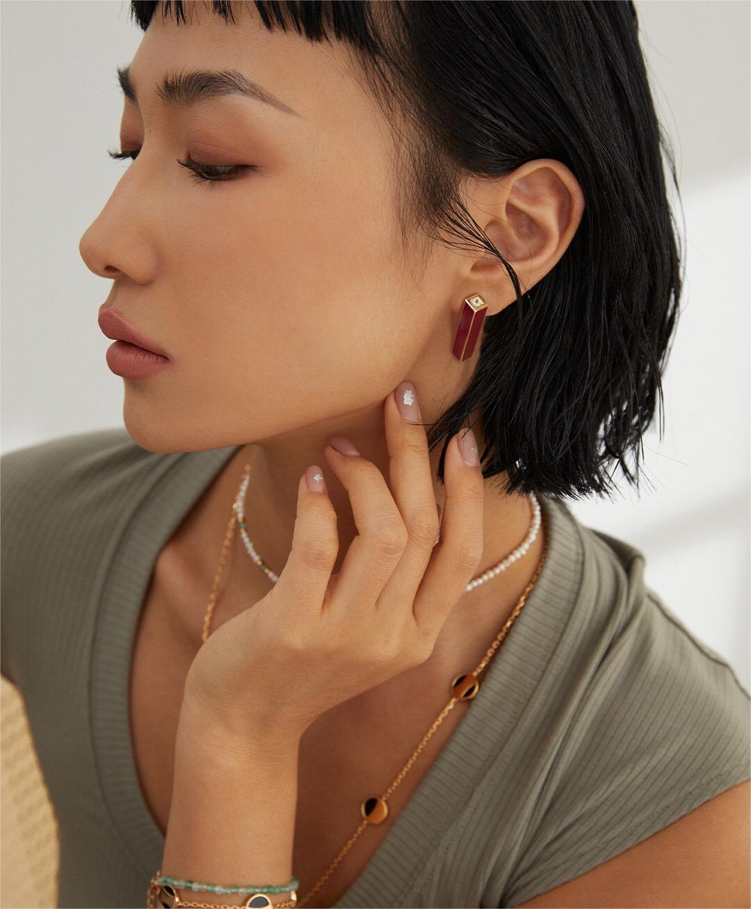 Red Drip Glaze Pillar Stud Earrings-3
