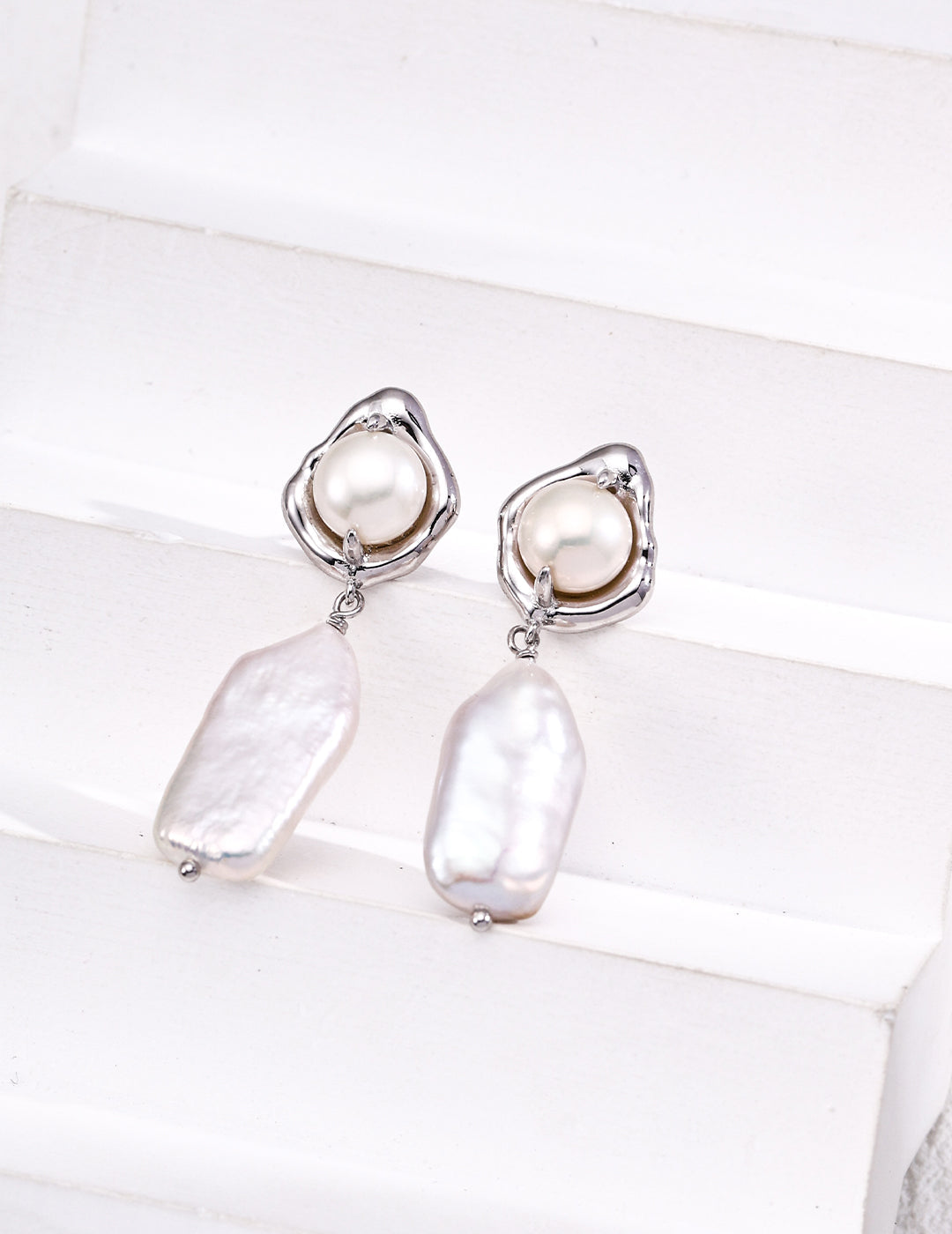 Classic Natural Pearl Earrings-2